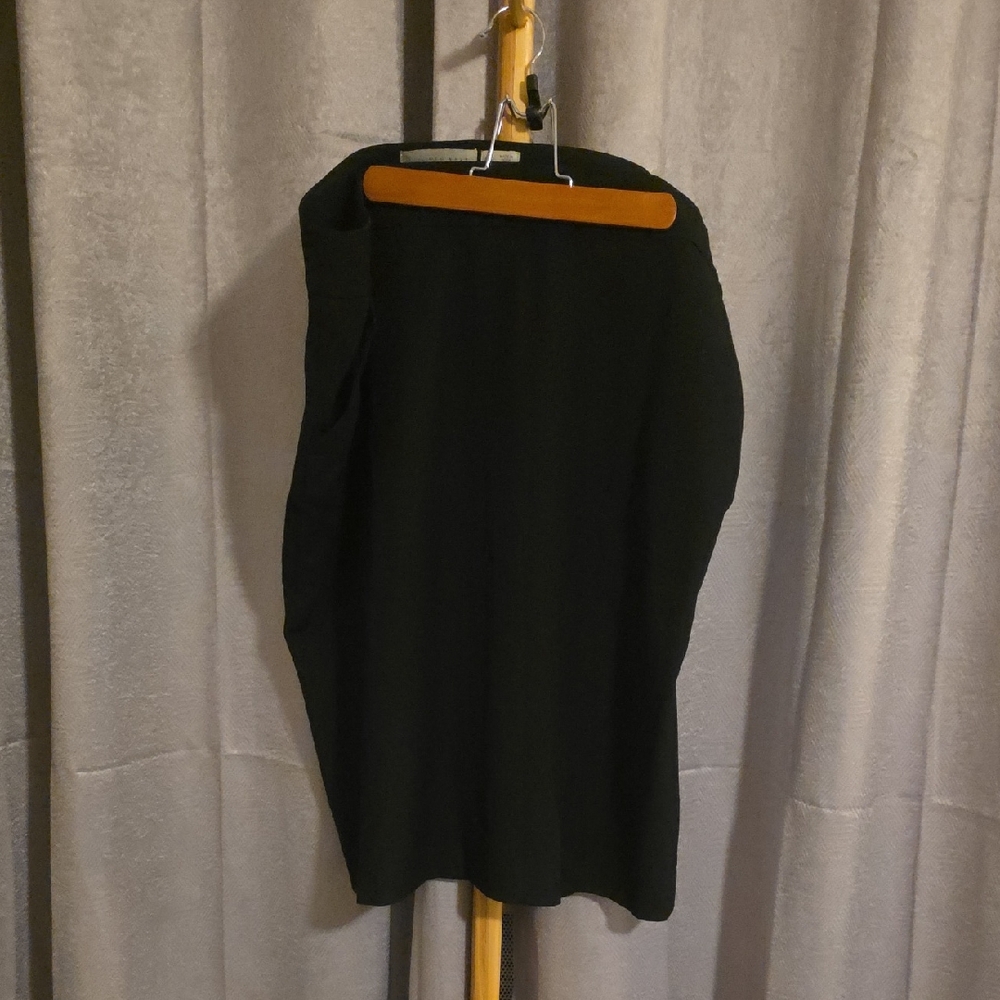 Old Navy Classic Black Skirt